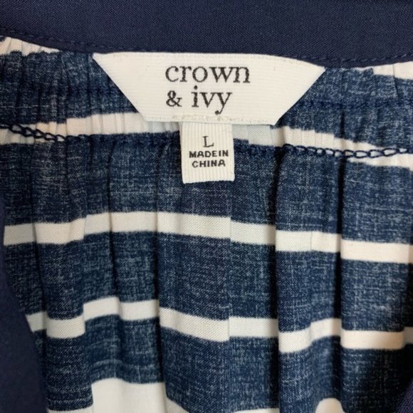 🌷Crown Ivy Blue/White Striped V-Neck Blouse Large - Picture 4 of 5